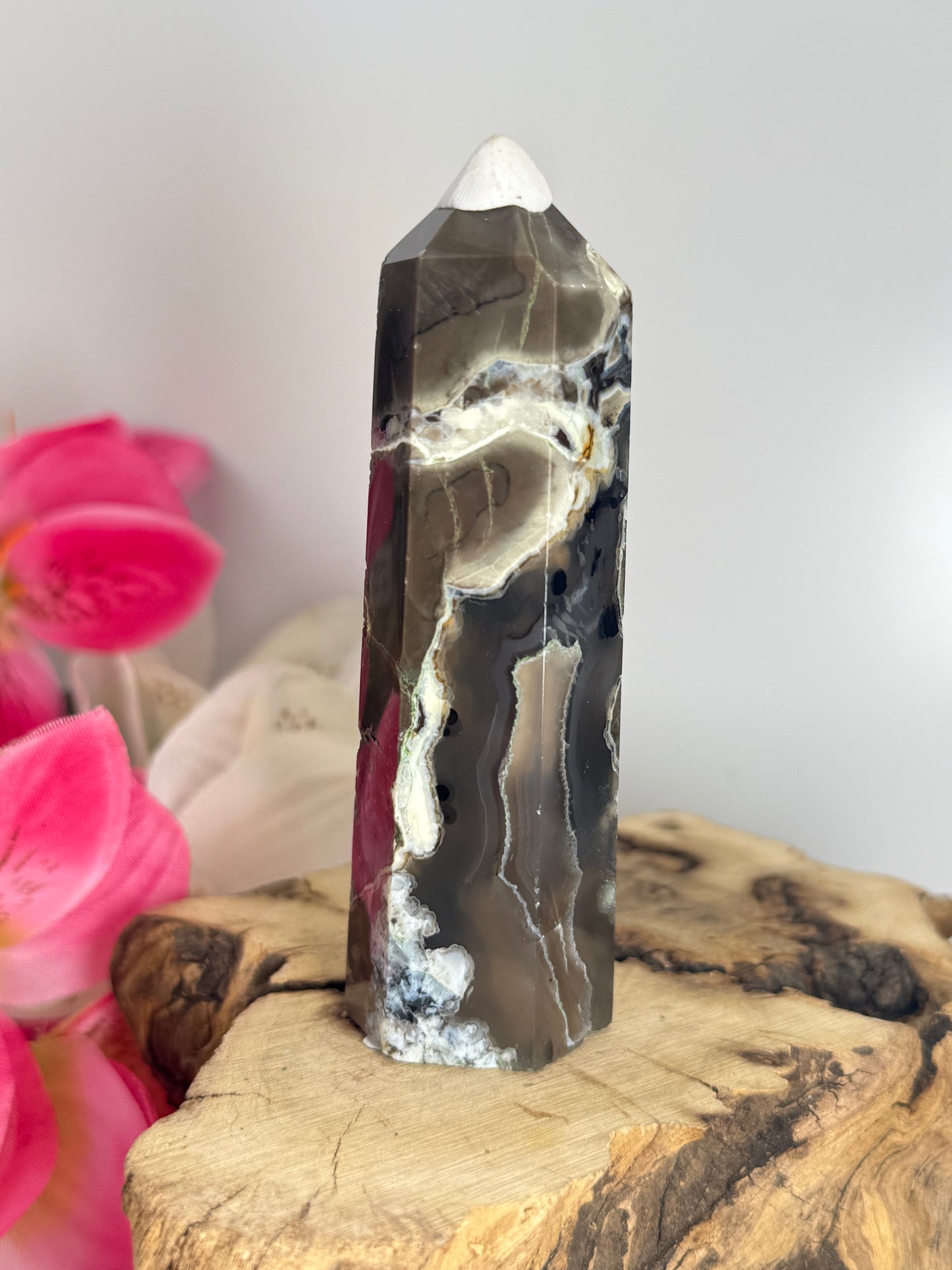 Volcano Agate Point
