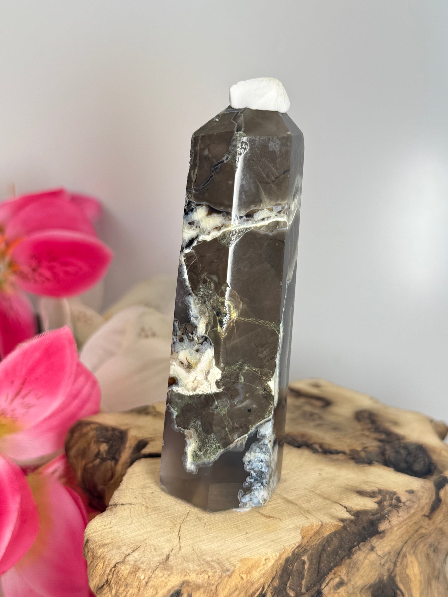 Volcano Agate Point