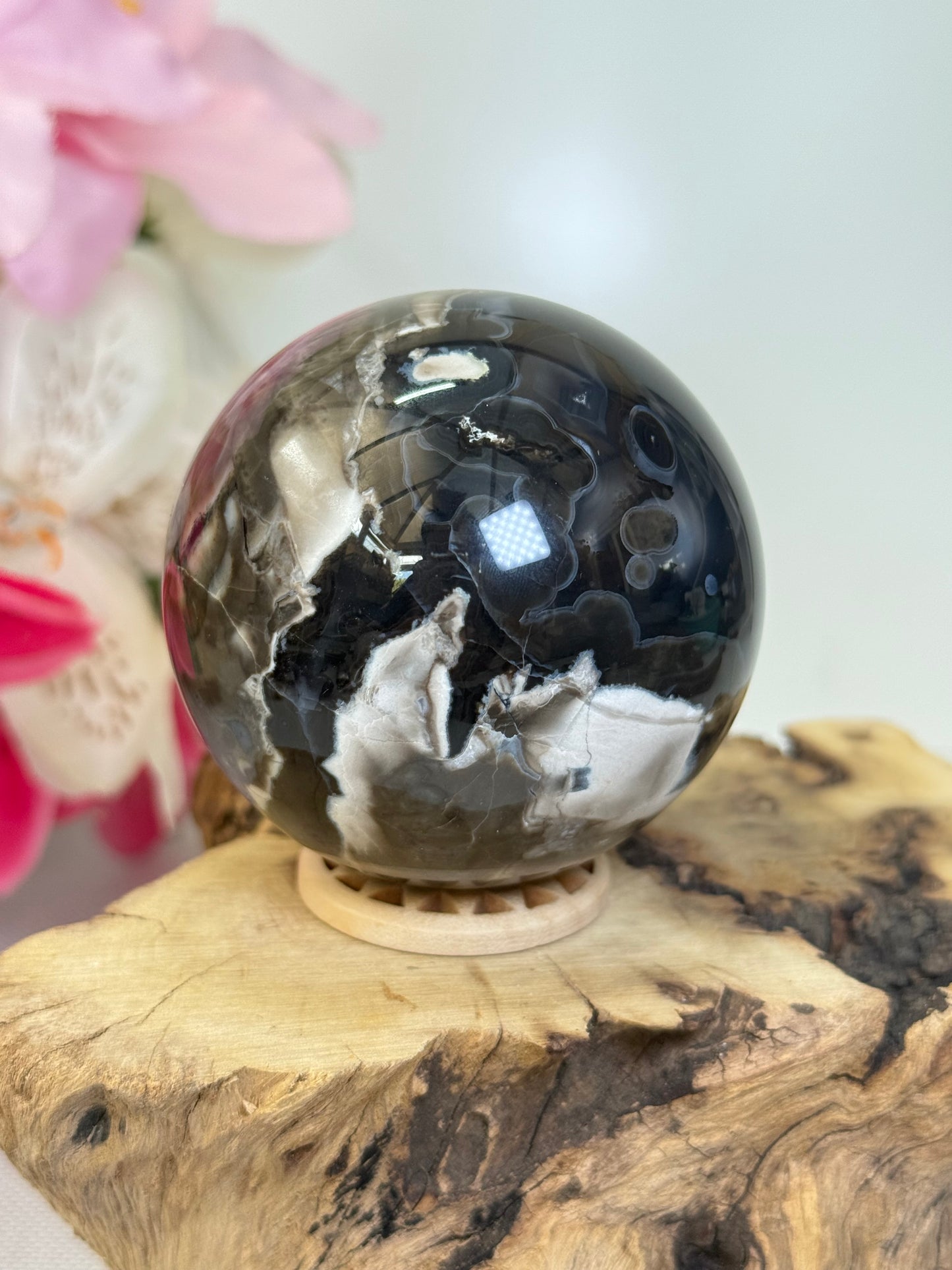 Volcano Agate Sphere (Amazing UV)