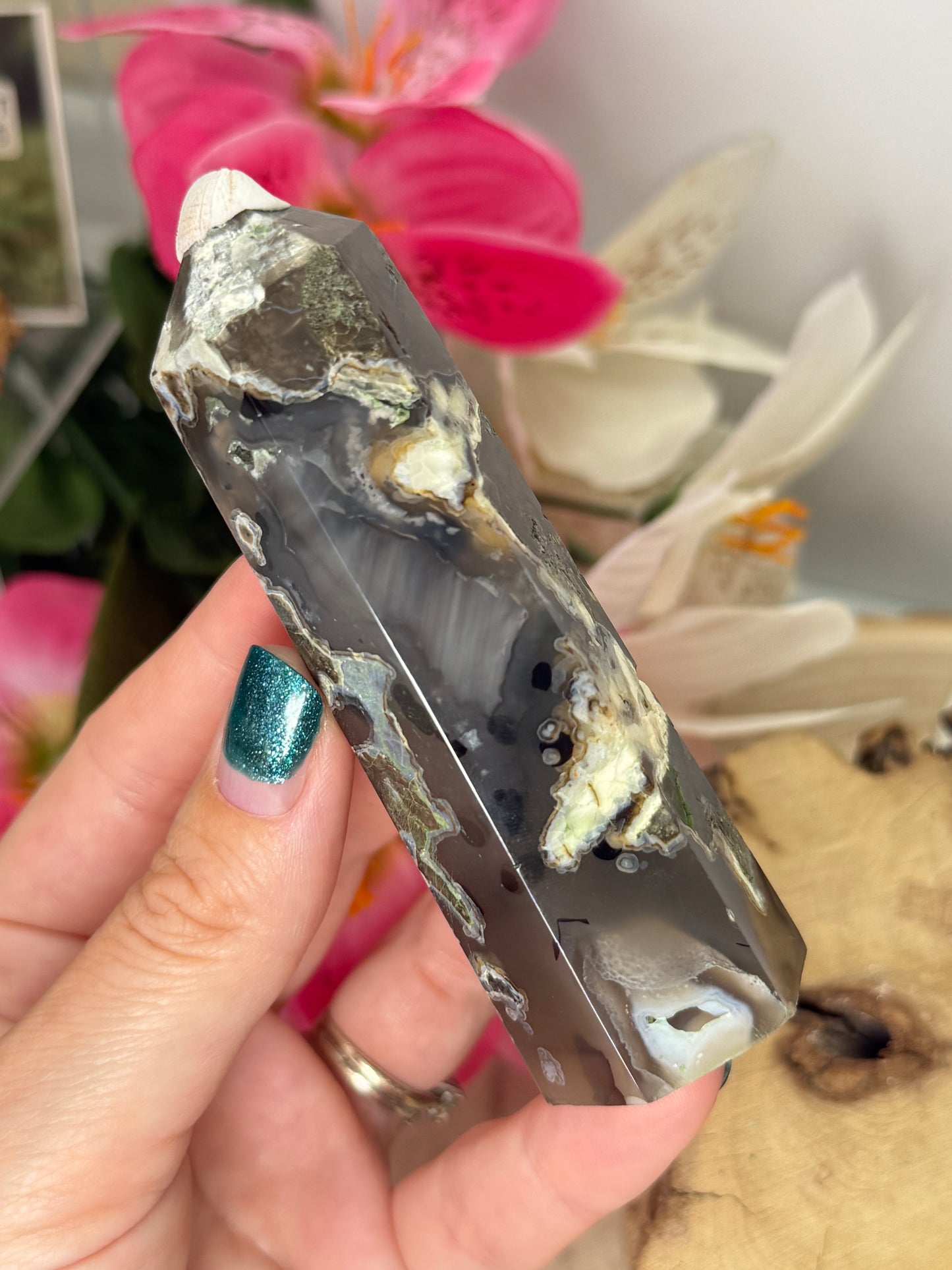 Volcano Agate Point