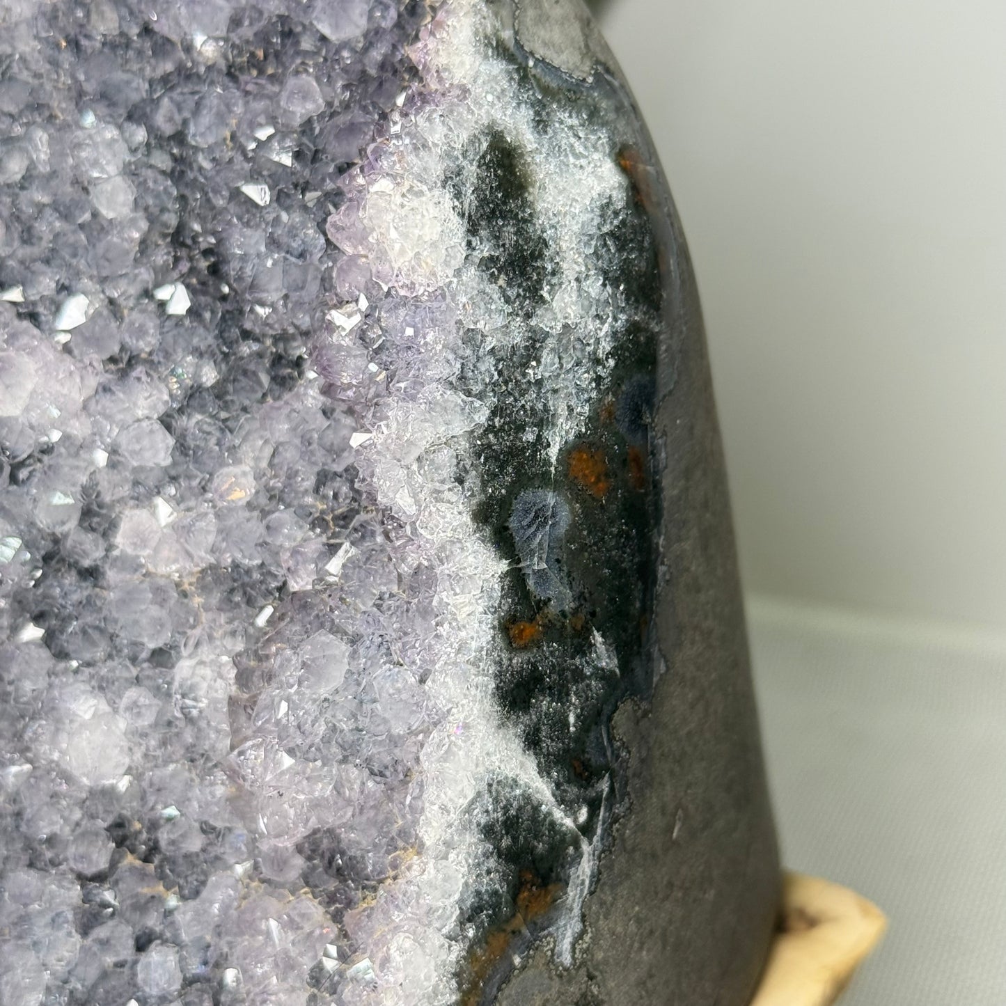 Large Amethyst Cut Base