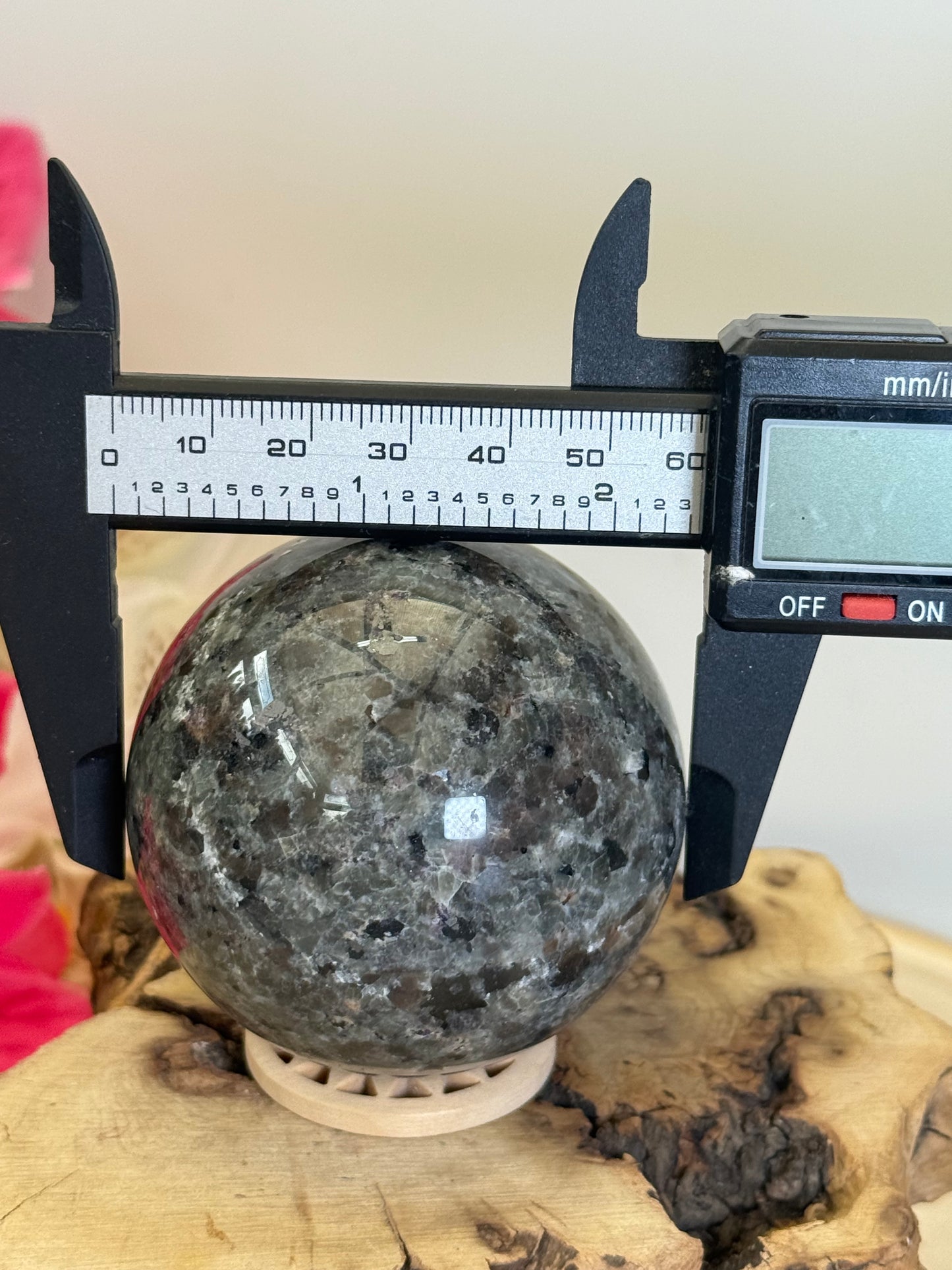 Yooperlite Sphere