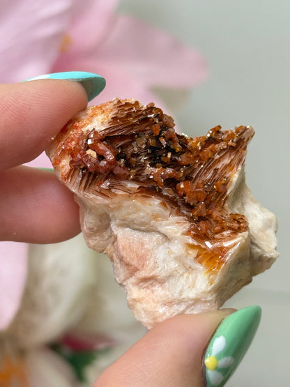 Vanadinite on Barite (Self Standing)