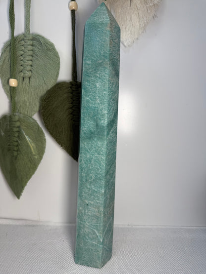 XL Amazonite Point 1.3kg 32cm