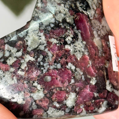 Eudialyte Heart (Russia)