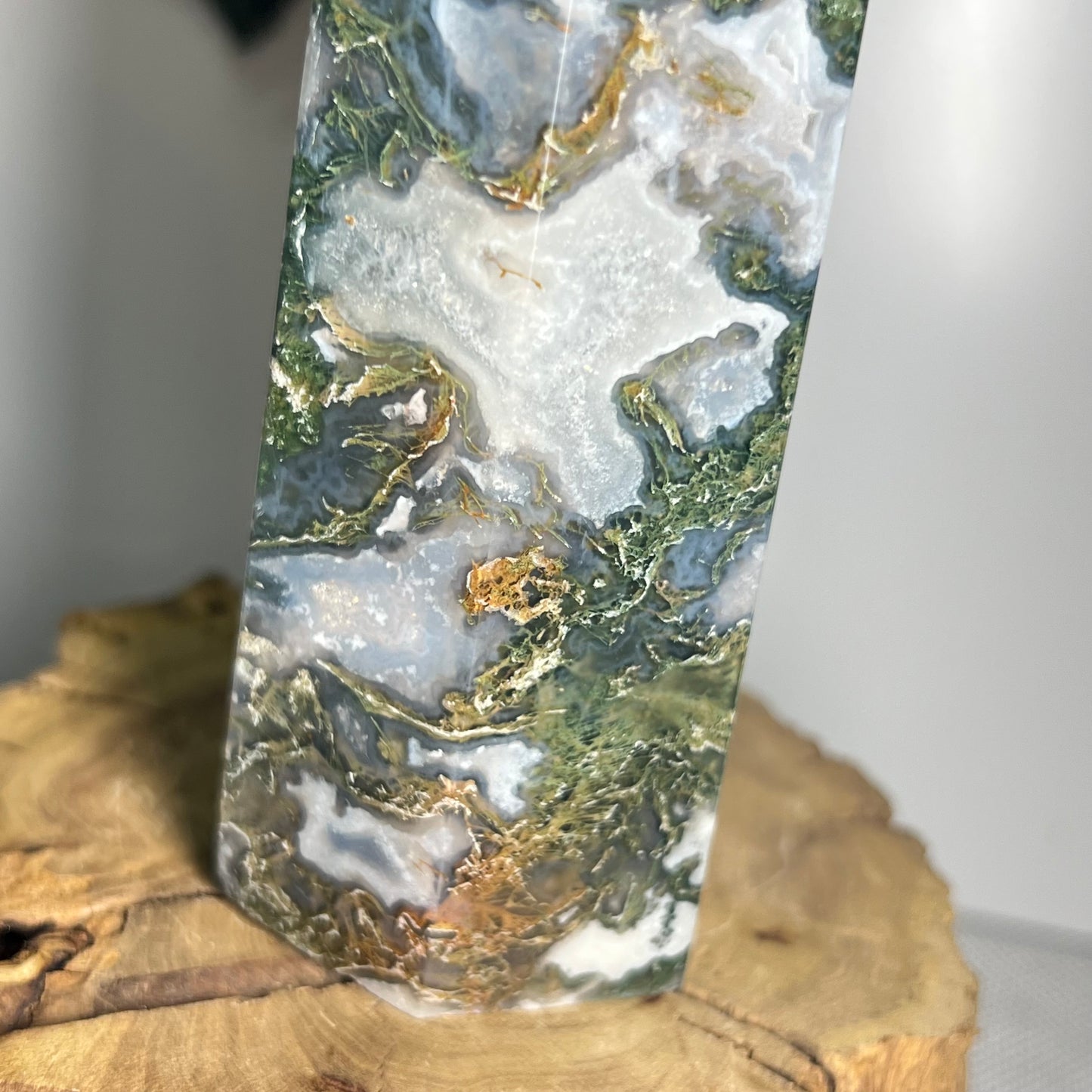 Large Moss Agate Point