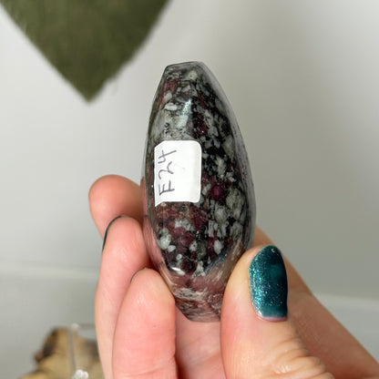 Eudialyte Heart (Russia)