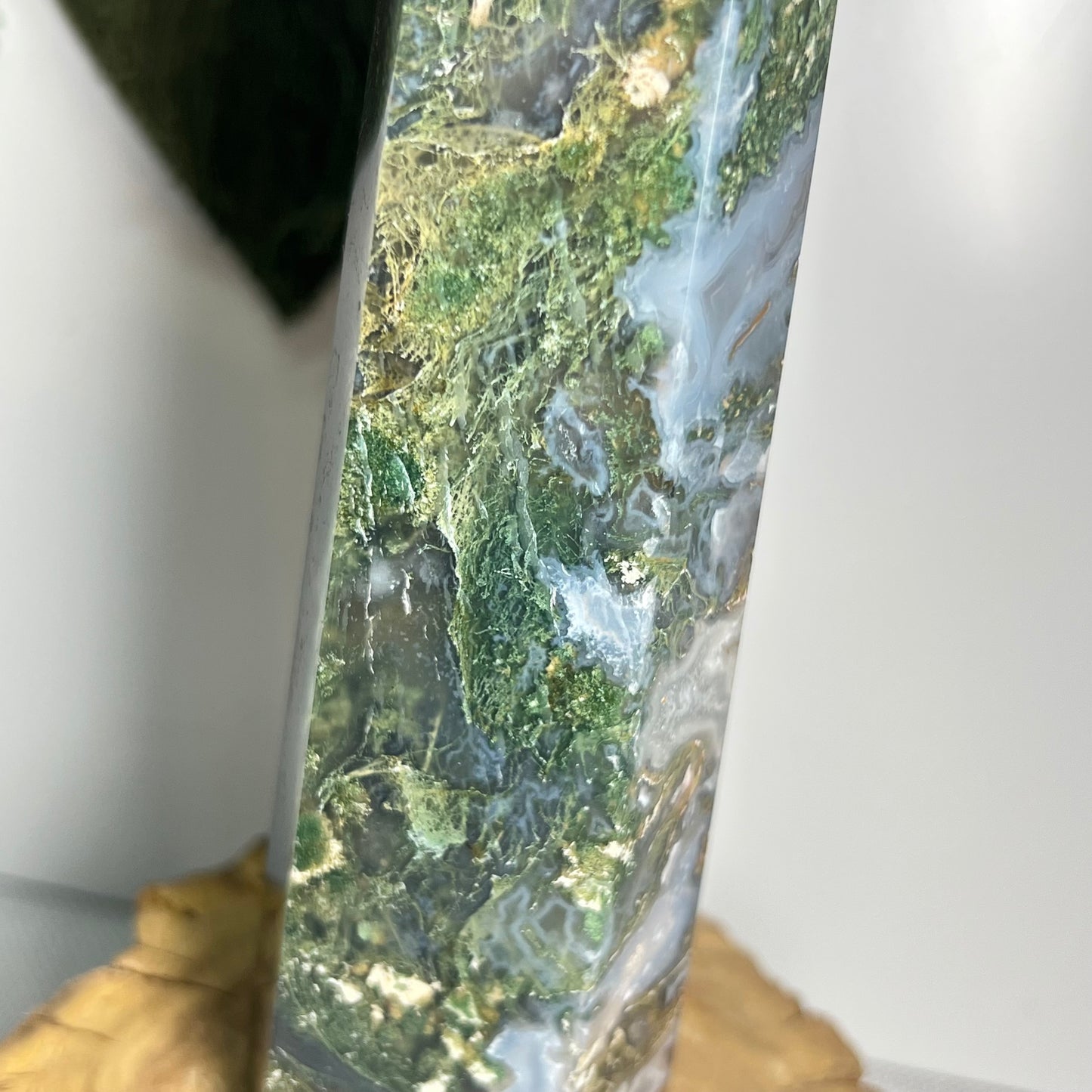 Large Moss Agate Point