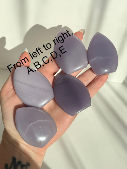 Yttrium (Lavender) Fluorite Flames