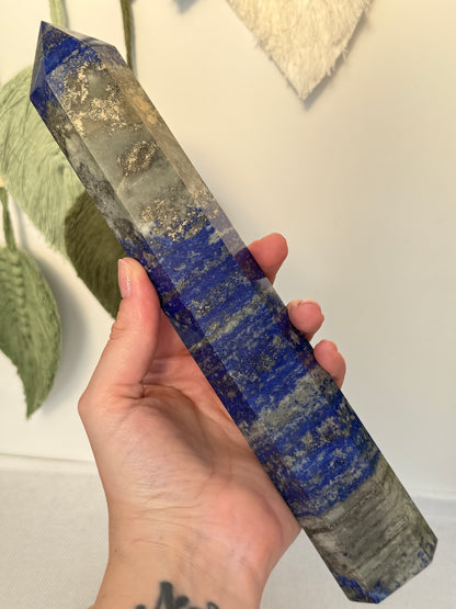 Large Lapis Lazuli Point