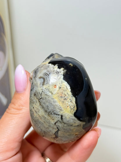 Volcano Agate Skull