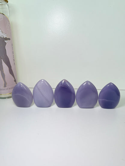 Yttrium (Lavender) Fluorite Flames