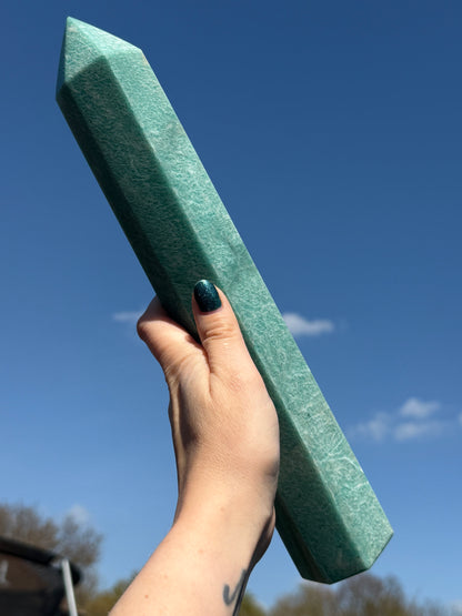 XL Amazonite Point 1.3kg 32cm