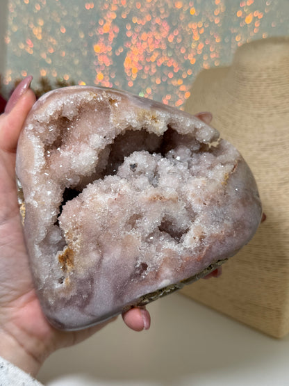 1kg Pink Amethyst Freeform