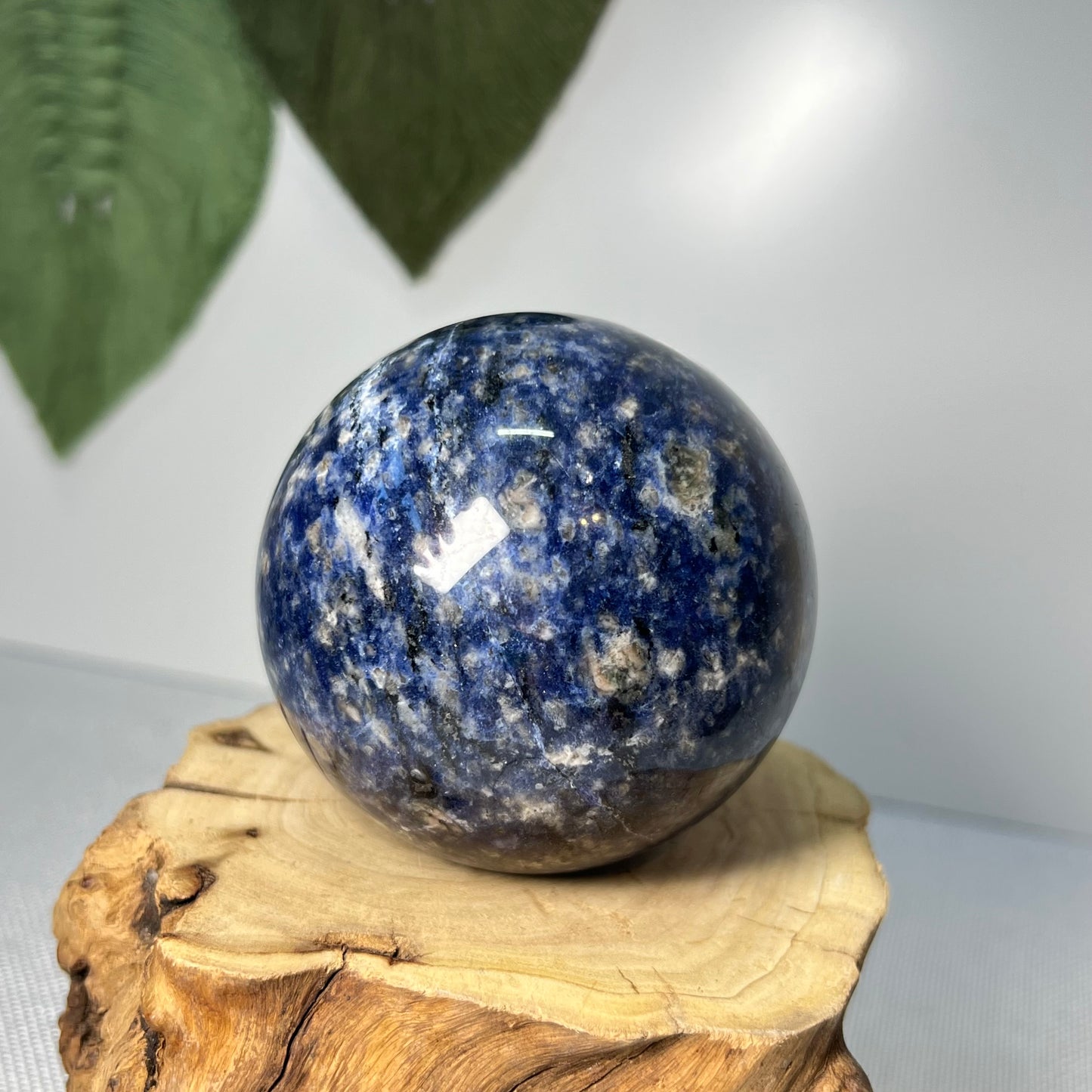 Large UV Reactive Sodalite Sphere