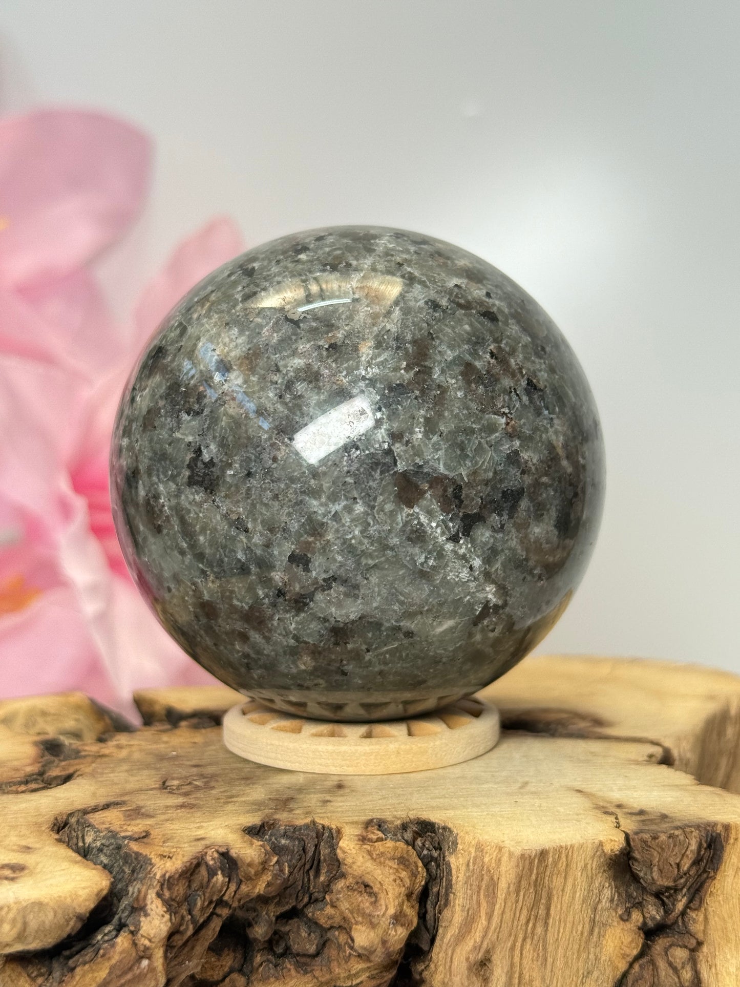 Yooperlite Sphere