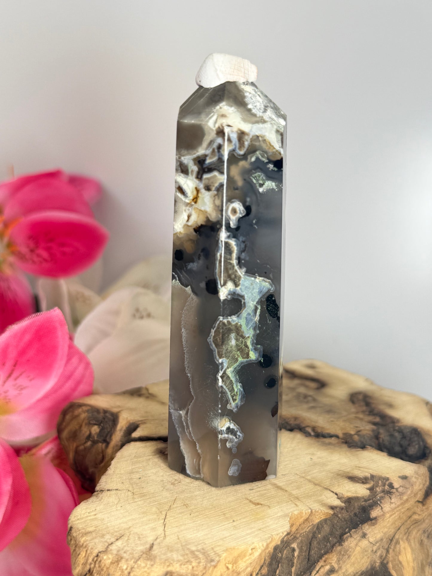 Volcano Agate Point