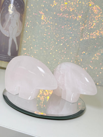 Mangano Calcite Zuni Bears