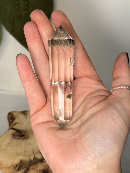 Clear Quartz Vogel Wand With Garden
