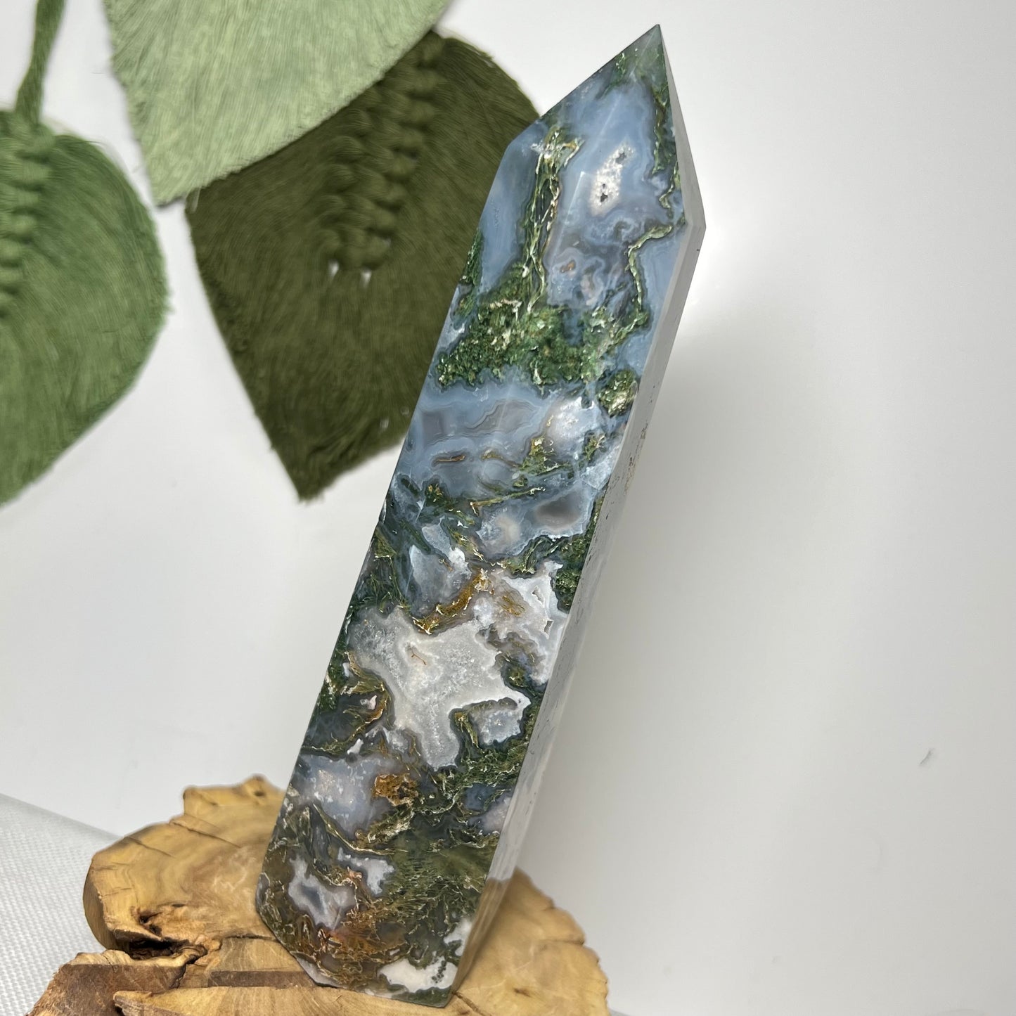 Large Moss Agate Point