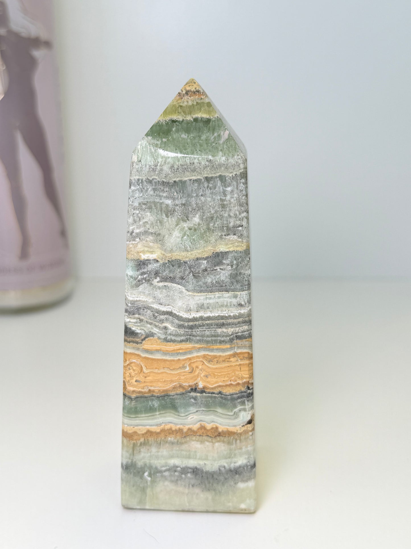 Kiwi Calcite Tower
