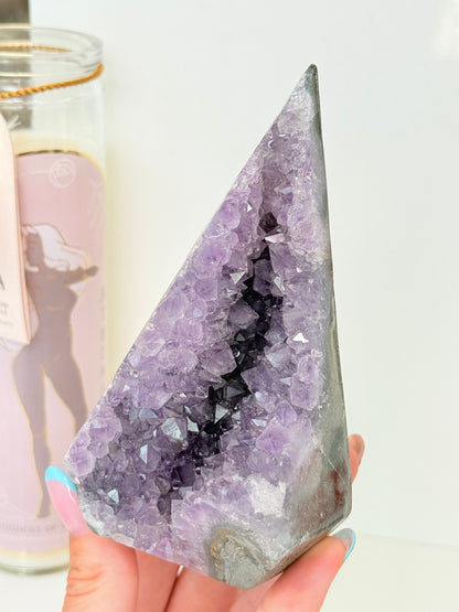 Large Amethyst Diamond