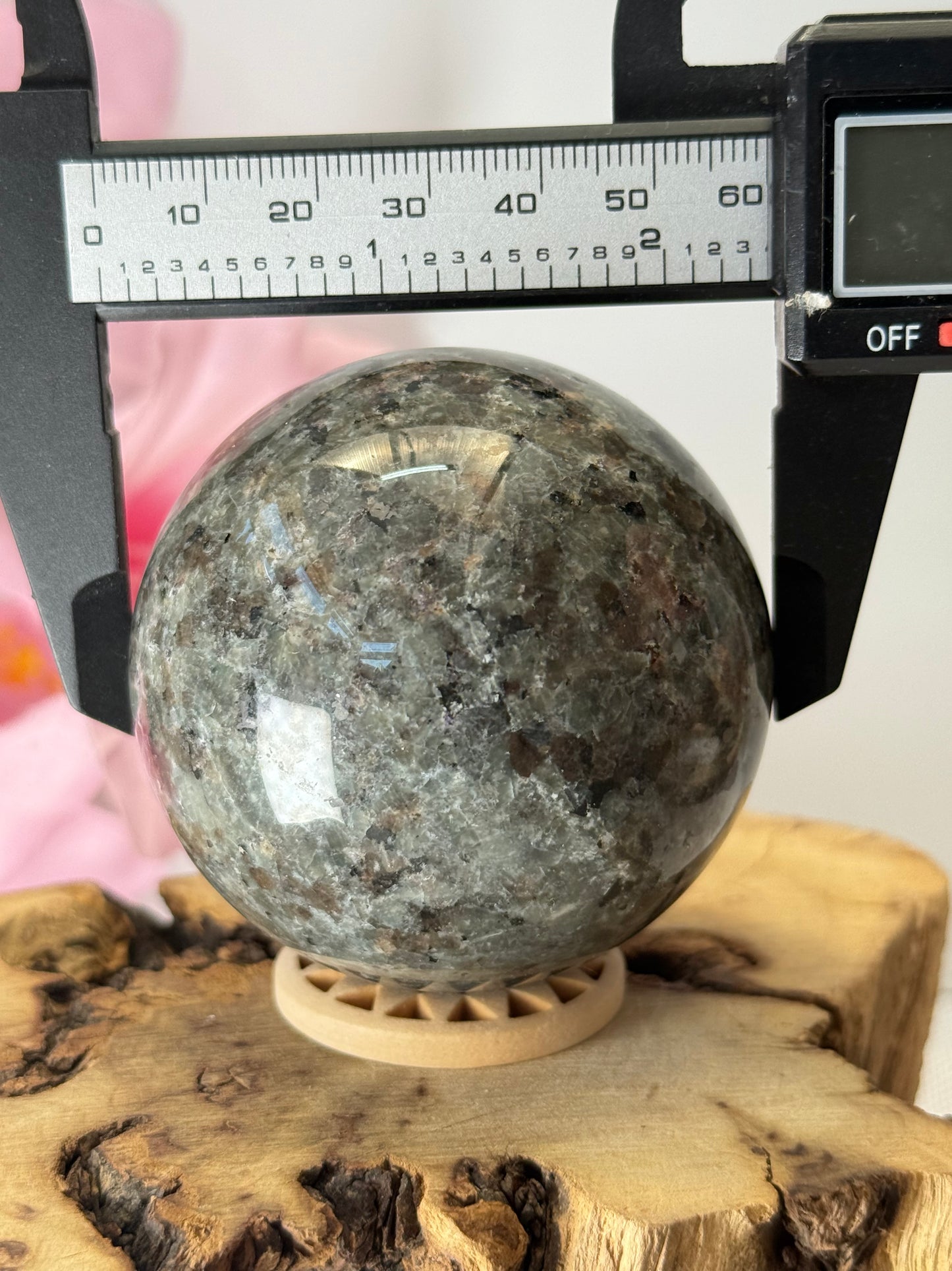 Yooperlite Sphere