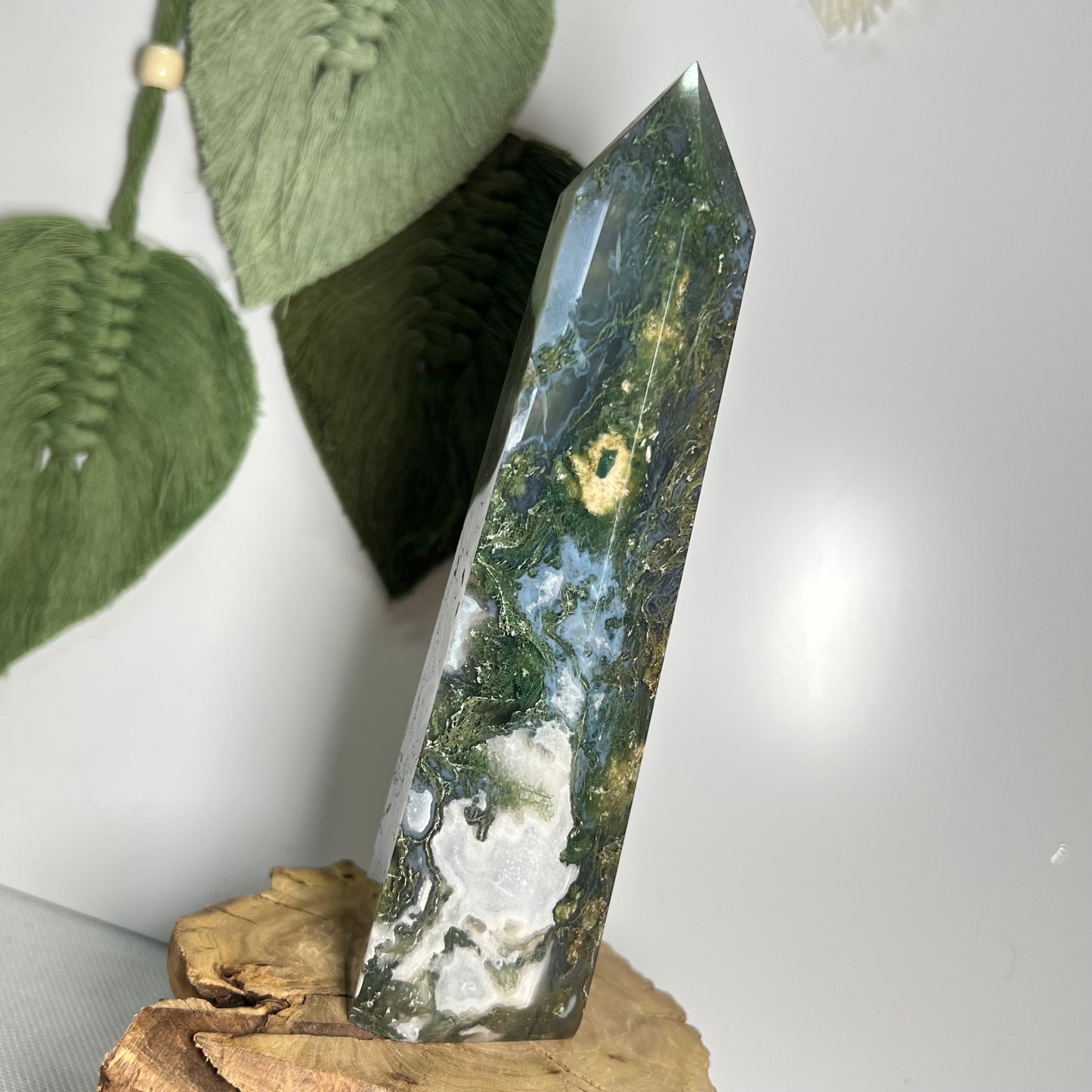 Large Moss Agate Point