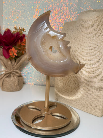 Druzy Agate Moon On Stand