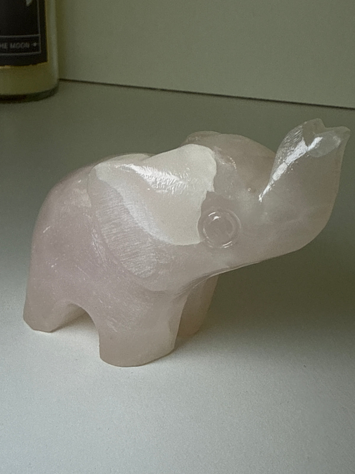 Mangano Calcite Elephant