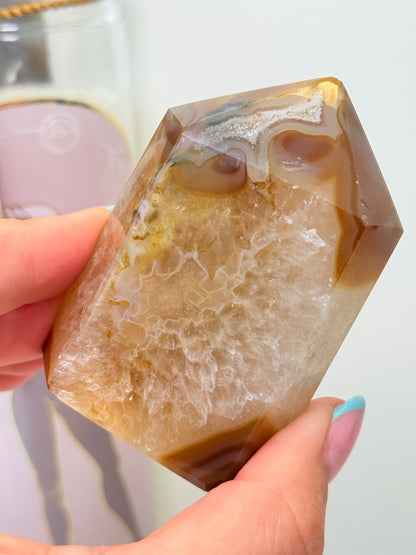 Brazilian Agate Tower