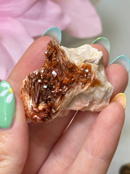 Vanadinite on Barite (Self Standing)