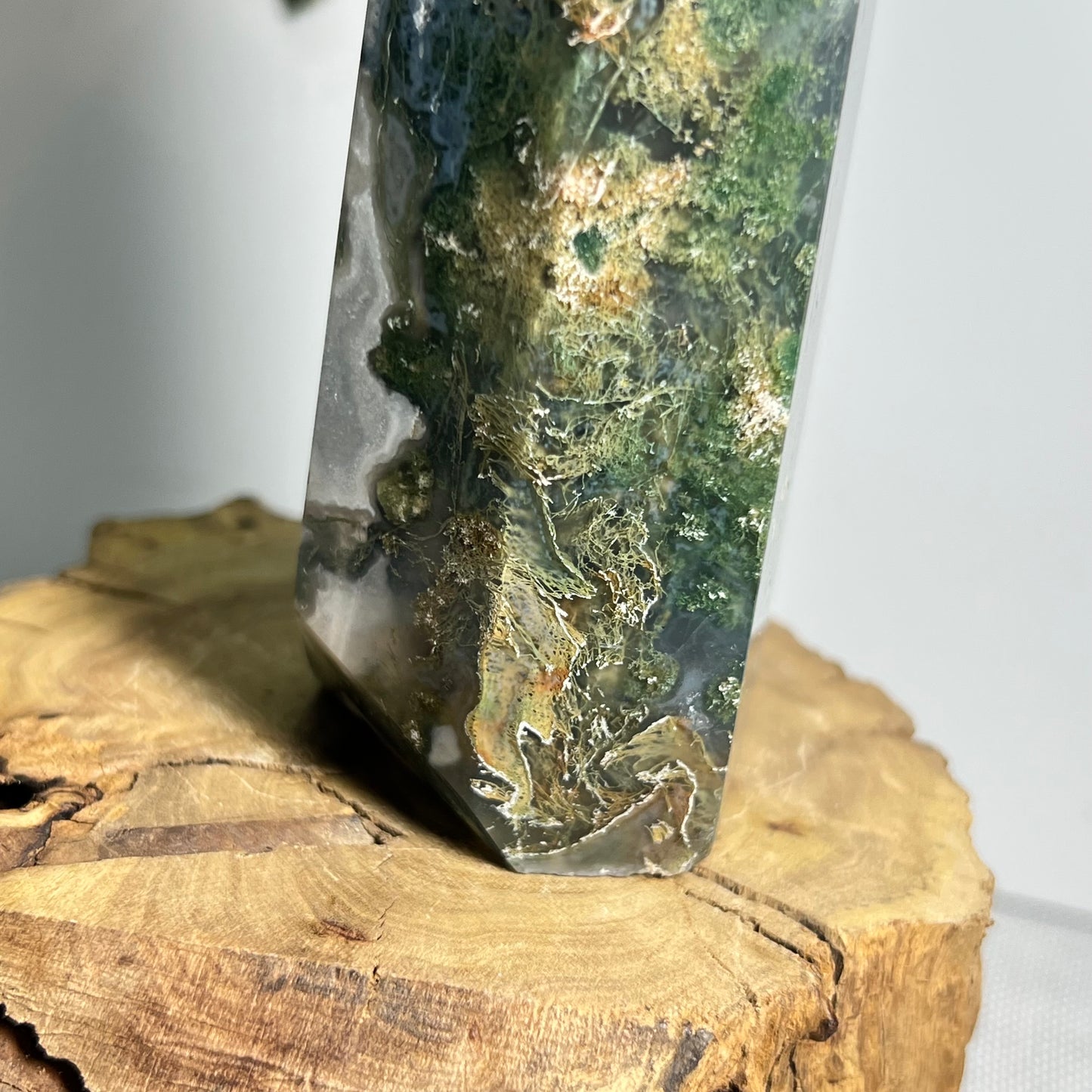 Large Moss Agate Point