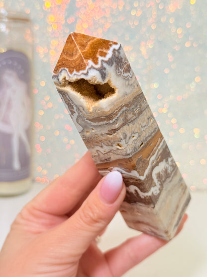 Dendritic Jasper Tower (Pakistan)