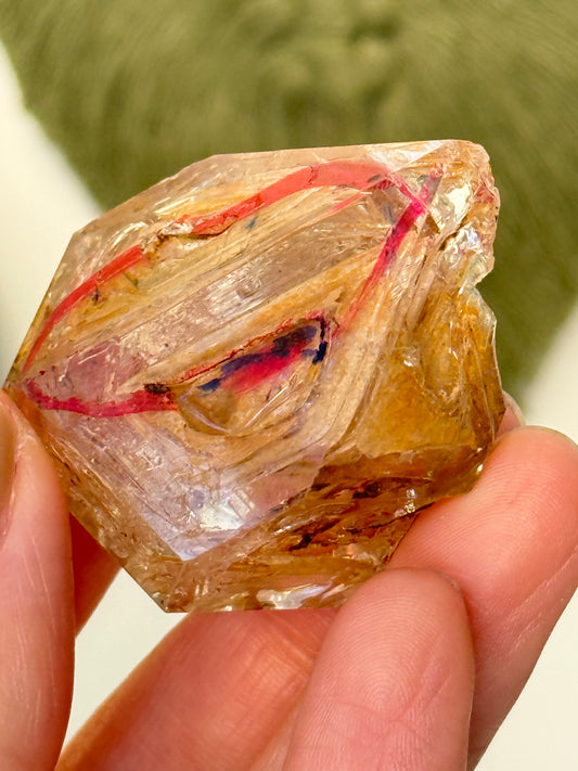 Enhydro Quartz (Moving Bubble)
