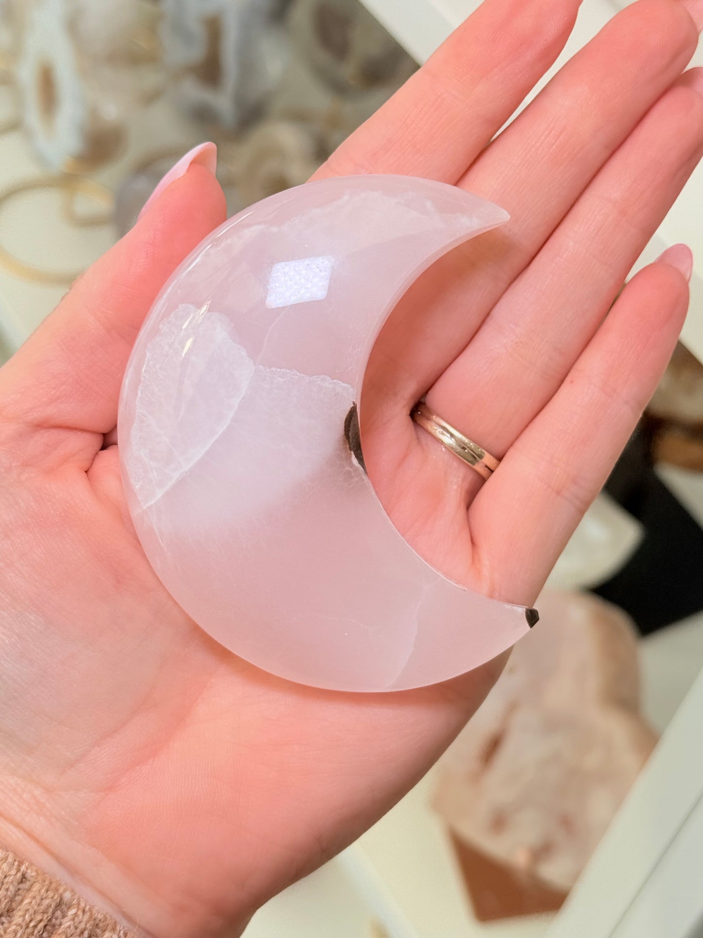 Mangano Calcite Moon