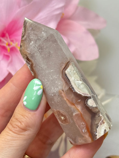 Money Agate With Quartz Point