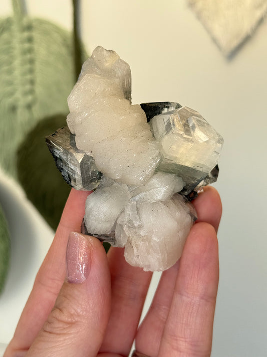 Apophyllite With Stillbite