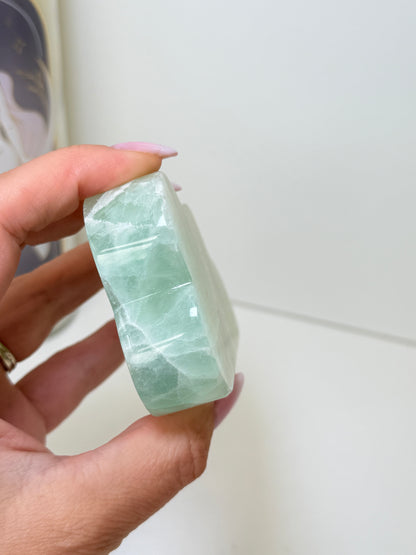 Pistachio Calcite Cloud