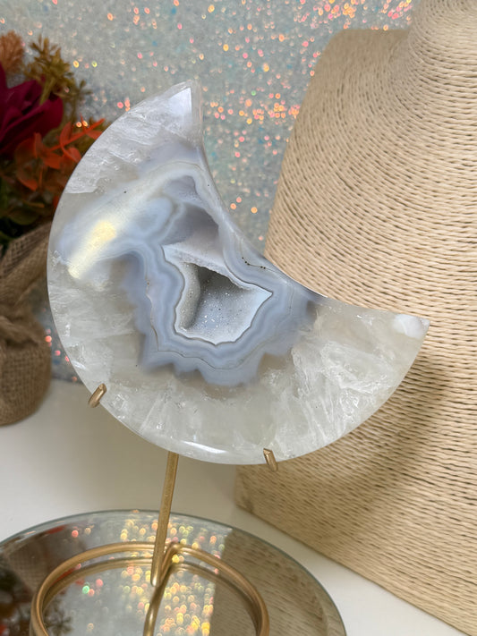 Druzy Agate Moon With Stand